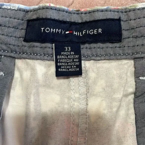 Tommy Hilfiger Men’s All Over Print Tropical Chino Shorts - Picture 4 of 6